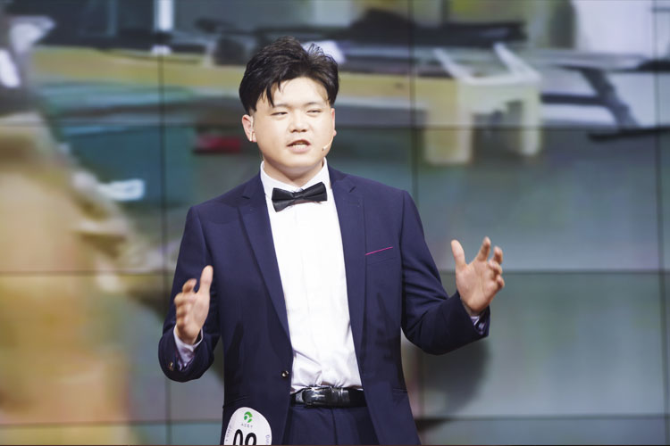 大洼高中英语比赛冠军宋同学